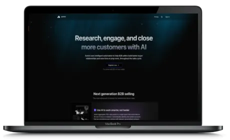 Aomni website displayed on a Macbook